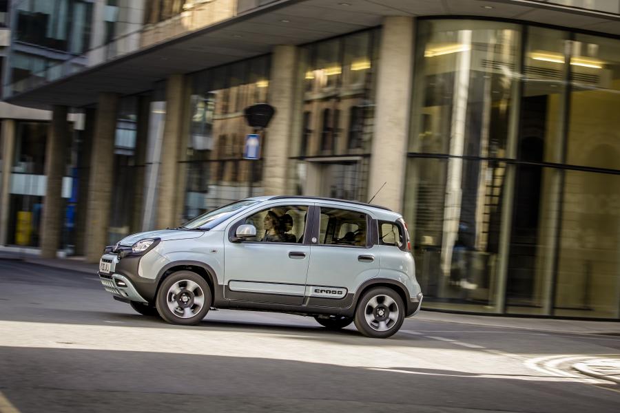  Fiat Panda Hybrid Launch Edition (319) 2020 года  (UK) (фото 9 из 40)